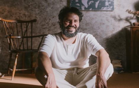 Rossiyalik hamshiralarning seks partiyasi Kirovohraddan seksual qizlar