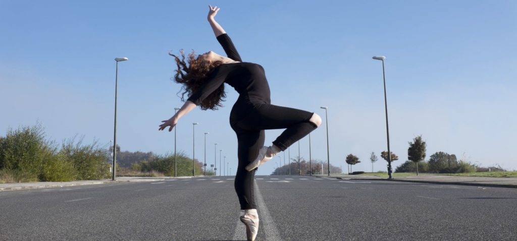 Da comienzo el módulo Fotografía de danza en exteriores, en la Escuela de Fotografía de la Universidad de Cádiz
