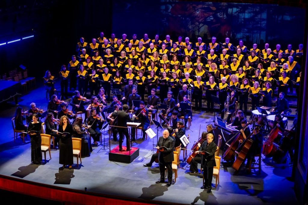 La Orquesta y Coral de la Universidad de Cádiz ofrece su tradicional concierto de Navidad