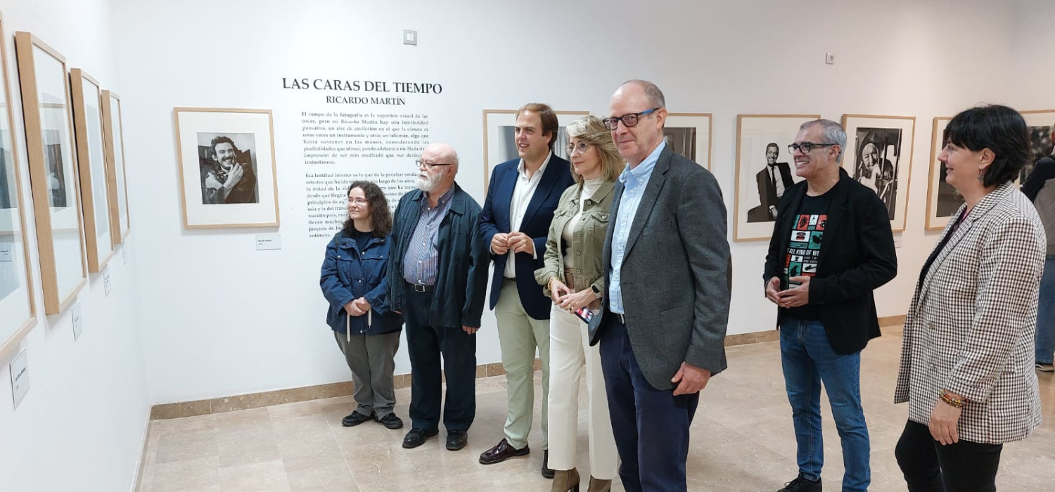 La muestra fotográfica ‘Las caras del tiempo’ de Ricardo Martín se expone en el Centro Documental José Luis Cano de Algeciras en el marco de los XXVII Cursos de Otoño de la UCA en Algeciras